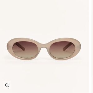 NWT Z SUPPLY DAYGLOW
SUNGLASSES - TAUPE/GRADIENT Oval Sunglasses